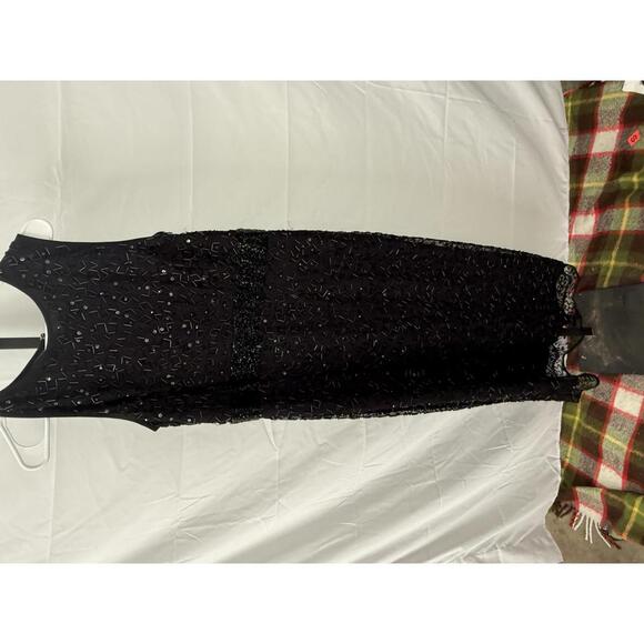Mac Duggal Black Beaded Evening Dress Size 12 93758 - missing beads - Picture 1 of 6